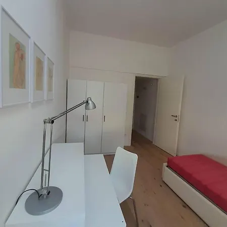 Casacciuga, Luminosa E Casa Con Giardino Hébergement de vacances *