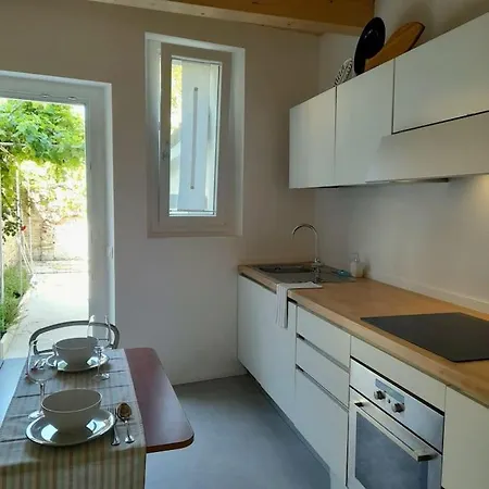 Casacciuga, Luminosa E Casa Con Giardino Casa de Férias *