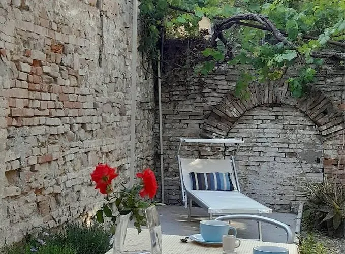 Casacciuga, Luminosa E Casa Con Giardino Casa vacanze *